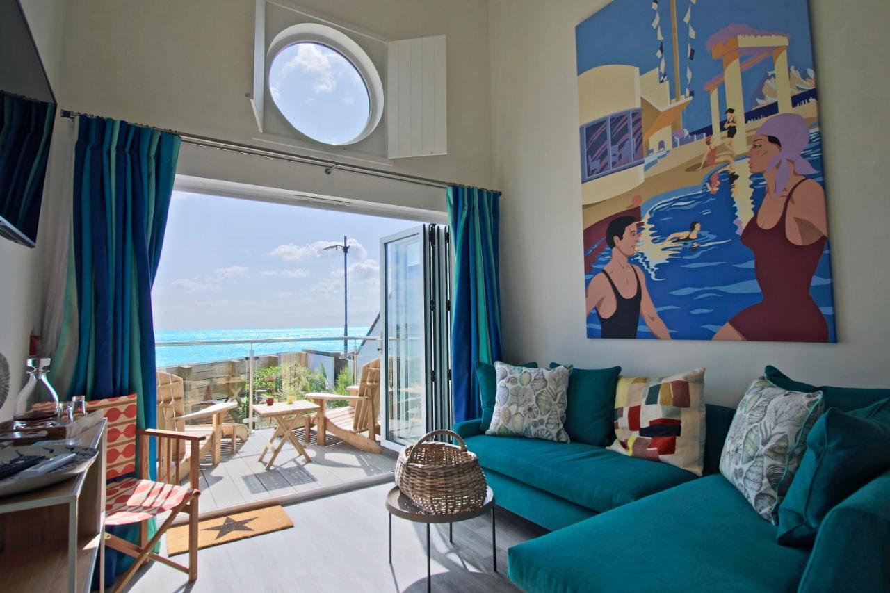 Hut Bognor Regis
